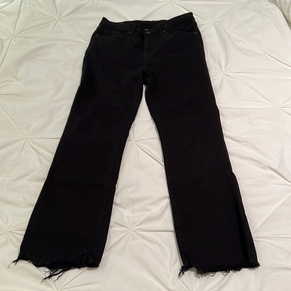 Levi’s Black Denim - Cutoff Ankle Length Jeans - 27